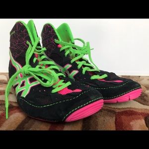 Men’s wrestling shoes. Never worn